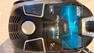 Aspirador Rowenta sin bolsa 2000W