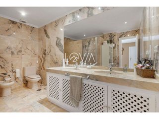 Piso en venta en Puerto Banús en Marbella