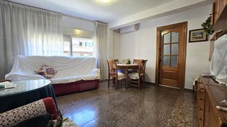 Piso en venta en Campoamor en Alicante