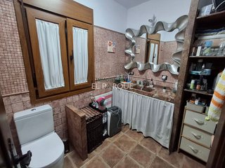 Casa pareada en venta en Ubrique