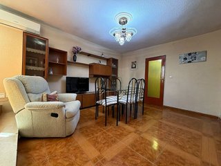 Piso en venta en Almendrales en Madrid