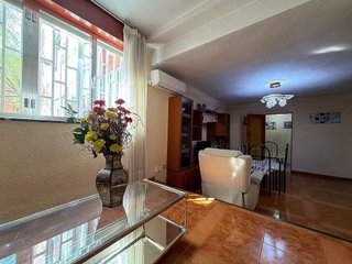 Piso en venta en Almendrales en Madrid