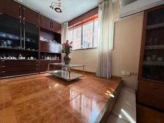 Piso en venta en Almendrales en Madrid