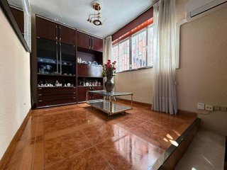 Piso en venta en Almendrales en Madrid