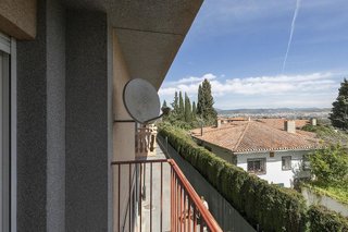 Casa adosada en venta en Ogíjares