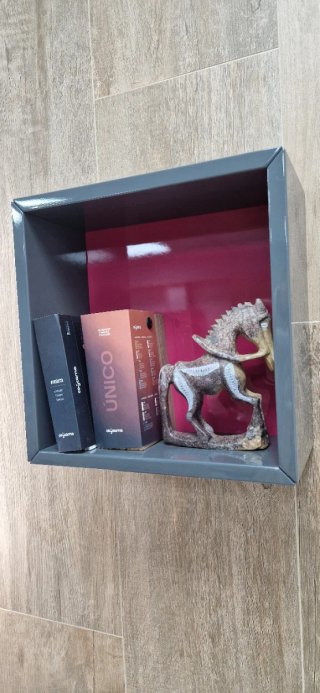 Estantería Cubo Mibaño - Lacado Brillo Gris y Rosa