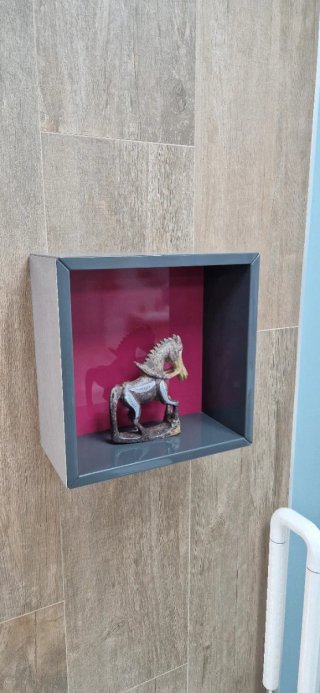 Estantería Cubo Mibaño - Lacado Brillo Gris y Rosa