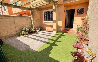 Casa adosada en venta en San García en Algeciras
