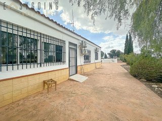 Chalet en venta en Crevillent
