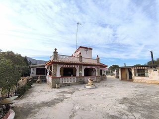 Chalet en venta en Yecla