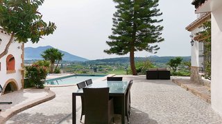 Chalet en venta en Coín