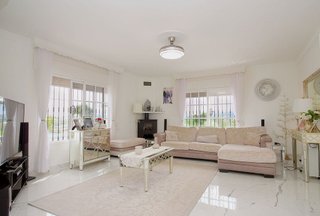 Chalet en venta en Coín
