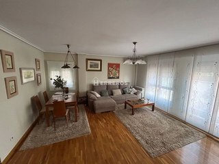 Casa adosada en venta en Portillejo - Valdegastea en Logroño