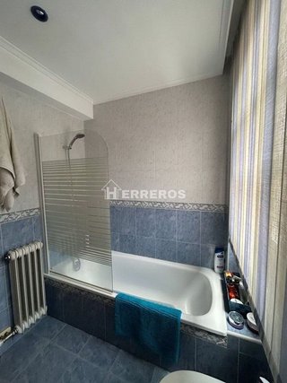 Casa adosada en venta en Portillejo - Valdegastea en Logroño