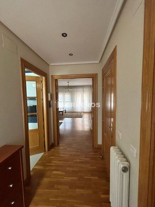 Casa adosada en venta en Portillejo - Valdegastea en Logroño
