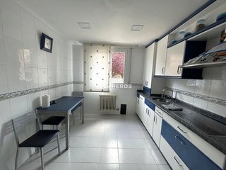 Casa adosada en venta en Portillejo - Valdegastea en Logroño
