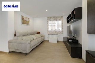 Casa adosada en venta en Zubia (La)