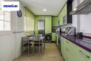 Casa adosada en venta en Zubia (La)