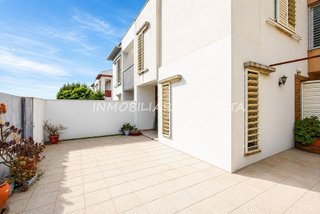 Casa pareada en venta en Umbrete