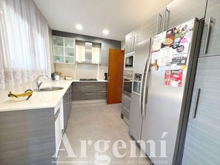 Chalet en venta en Palau-solità i Plegamans