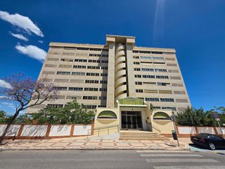 Piso en venta en El Bajondillo en Torremolinos