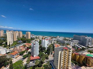 Piso en venta en El Bajondillo en Torremolinos