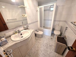Piso en venta en El Bajondillo en Torremolinos