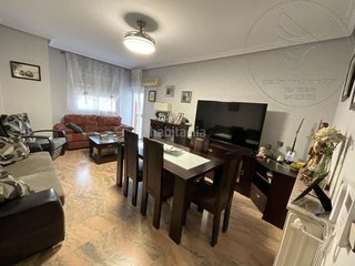 Piso en venta en Linares