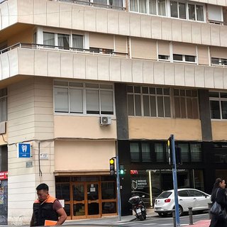 Piso en venta en Campoamor en Alicante