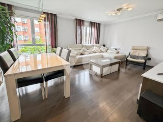 Piso en venta en Rosas - Musas en Madrid