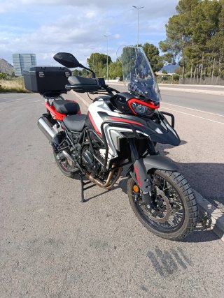 Benelli TRK 702X Adventure Moto