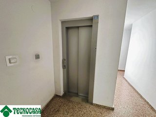 Piso en venta en El Mercado en Manises