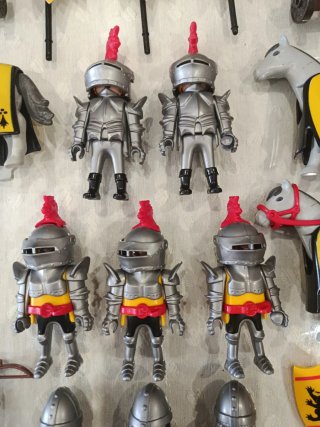Playmobil Caballeros León Amarillo