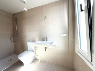 Piso en venta en San Pedro de Deusto-La Ribera en Bilbao