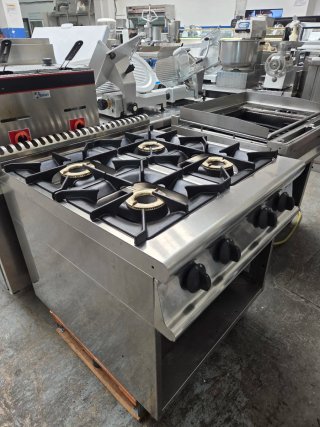 Cocina industrial 4 fuegos acero inoxidable