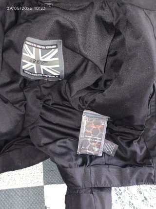 Chaqueta Moto RST Negra Nueva