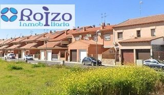 Casa adosada en venta en Torrijos