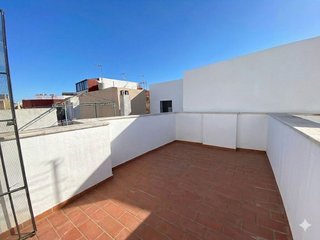 Casa adosada en venta en Barrios (Los)