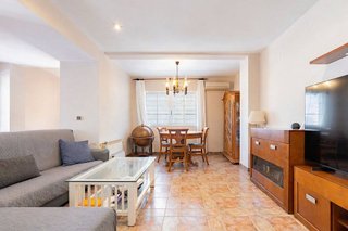 Casa pareada en venta en Almardà en Sagunto