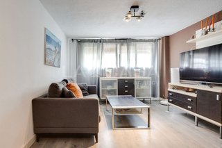 Piso en venta en Bellvitge en Hospitalet de Llobregat, L´