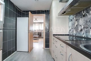 Piso en venta en Bellvitge en Hospitalet de Llobregat, L´