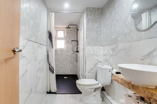 Piso en venta en Bellvitge en Hospitalet de Llobregat, L´