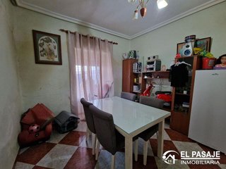 Chalet en venta en Linares