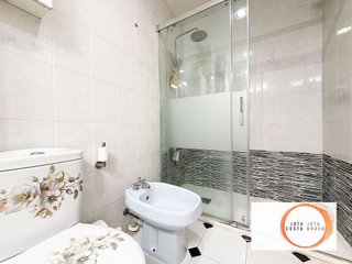 Piso en venta en Santa Eugènia en Girona