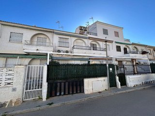 Casa adosada en venta en Centro en Santa Pola