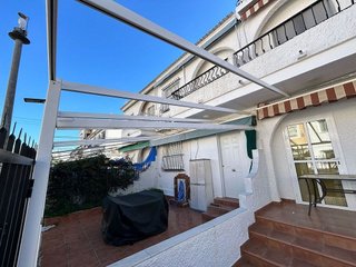 Casa adosada en venta en Centro en Santa Pola