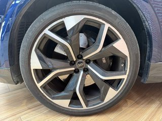 Audi Q8 RS  TFSI quattro tiptronic 441 kW (600 CV)