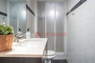 Piso en venta en Can Serra en Hospitalet de Llobregat, L´