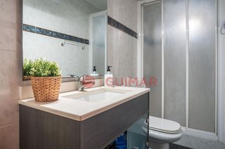 Piso en venta en Can Serra en Hospitalet de Llobregat, L´