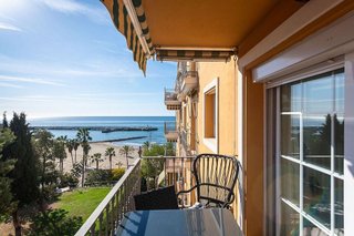 Piso en venta en Playa Bajadilla - Puertos en Marbella